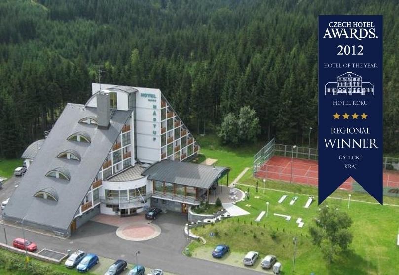 Loučná pod Klínovcem Hotel Nastup المظهر الخارجي الصورة